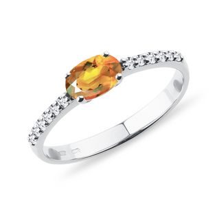 Citrínový prsten s diamanty v bílém zlatě