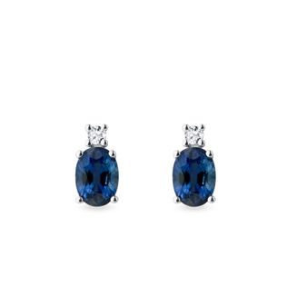 BOUCLES D'OREILLES EN OR AVEC SAPHIRS ET DIAMANTS - BOUCLES D'OREILLES EN SAPHIR - BOUCLES D'OREILLES