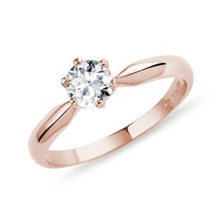 Klasyczny pierścionek zaręczynowy z brylantem w różowym złocie