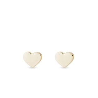 Złote kolczyki w kształcie serc