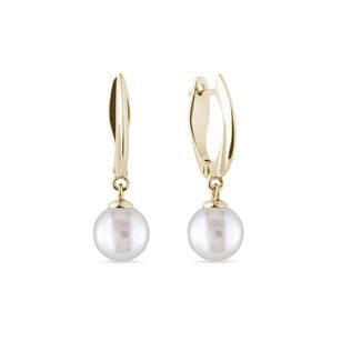 Gold Earrings with Pearls