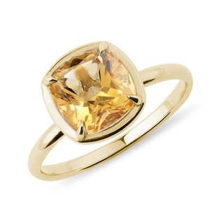 Ring of Yellow Gold with Citrine