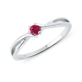 Ruby ring in 14kt gold