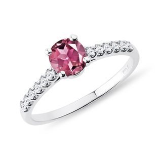 Zásnubný turmalínový prsteň s diamantmi