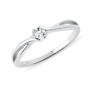 DIAMOND RING IN WHITE GOLD - SOLITAIRE ENGAGEMENT RINGS - ENGAGEMENT RINGS