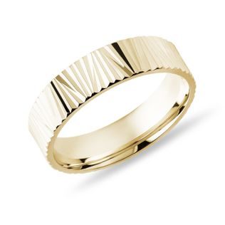 PRSTEN S PAPRSKOVITÝMI FASETAMI VE ŽLUTÉM ZLATĚ - ZLATÉ PRSTENY - PRSTENY