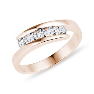 BAGUE EN OR ROSE AVEC CINQ DIAMANTS - BAGUES EN DIAMANT - BAGUES