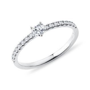 HERZ-DIAMANTRING IN WEISSGOLD - VERLOBUNGSRINGE DIAMANTEN - VERLOBUNGSRINGE
