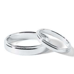 ENSEMBLE D'ALLIANCES EN OR BLANC AVEC MOTIF STRIÉ - ENSEMBLES D’ALLIANCES EN OR BLANC - ALLIANCES DE MARIAGE