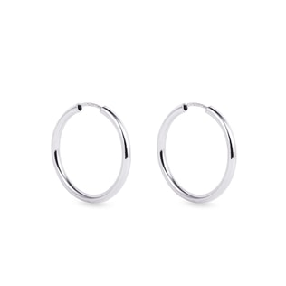 2 cm white gold hoop earrings