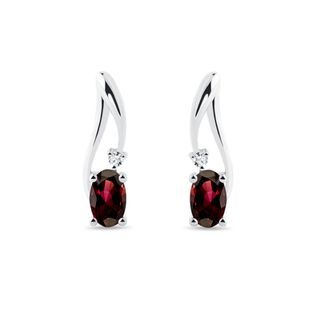 GARNET AND DIAMOND EARRINGS IN WHITE GOLD - GARNET EARRINGS - EARRINGS