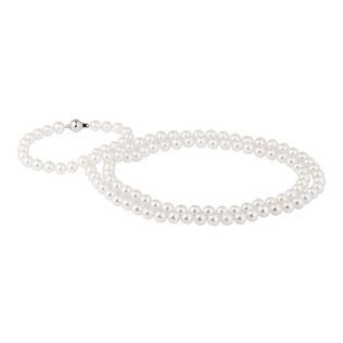 Long Akoya pearl necklace