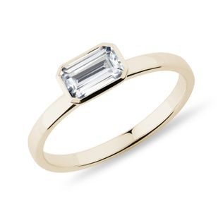 GELBGOLDRING MIT LABORDIAMANT IM SMARAGDSCHLIFF - RINGE MIT LAB GROWN DIAMANTEN - VERLOBUNGSRINGE