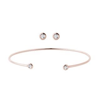 PUCES D'OREILLES ET BRACELET JONC EN OR ROSE ET DIAMANTS - ENSEMBLES DE BIJOUX EN DIAMANT - BIJOUX