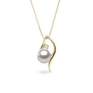 AKOYA PEARL AND DIAMOND NECKLACE IN YELLOW GOLD - PEARL PENDANTS - PEARL JEWELRY