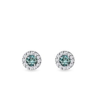 BOUCLES D’OREILLES HALO EN OR BLANC AVEC DIAMANT BLEU - PUCES D'OREILLES EN DIAMANT - BOUCLES D'OREILLES