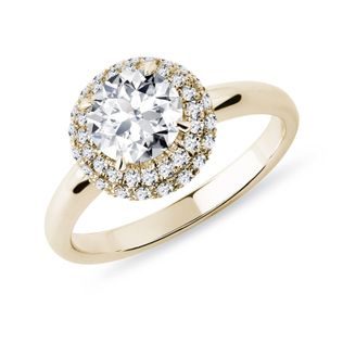 LUXUSNÍ DIAMANTOVÝ PRSTEN HALO ZE ŽLUTÉHO 14K ZLATA - ZÁSNUBNÍ PRSTENY S LAB GROWN DIAMANTY - ZÁSNUBNÍ PRSTENY