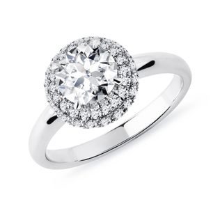 LUXUSNÍ DIAMANTOVÝ PRSTEN HALO Z BÍLÉHO 14K ZLATA - ZÁSNUBNÍ PRSTENY S LAB GROWN DIAMANTY - ZÁSNUBNÍ PRSTENY