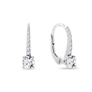 BOUCLES D'OREILLES FERMOIR DORMEUSE EN OR BLANC, AVEC DIAMANTS - BOUCLES D'OREILLES EN DIAMANT - BOUCLES D'OREILLES