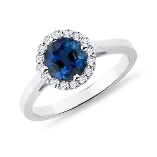 SAPPHIRE AND DIAMOND HALO RING IN WHITE GOLD - SAPPHIRE ENGAGEMENT RINGS - ENGAGEMENT RINGS