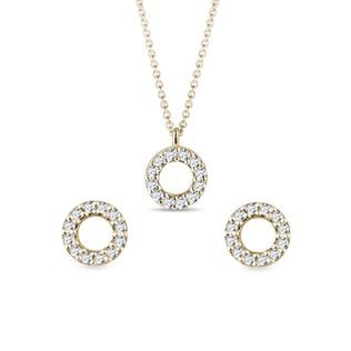 Set diamantových šperků s motivem kruhu ve zlatě