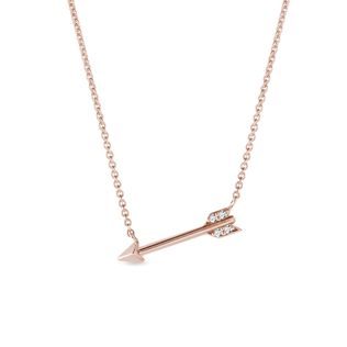 Naszyjnik z różowego złota z zawieszką w kształcie strzałki z diamentami