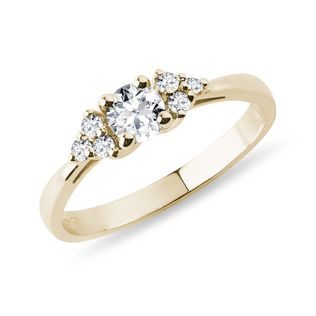 DIAMOND ENGAGEMENT RING WITH SEVEN DIAMONDS - DIAMOND ENGAGEMENT RINGS - ENGAGEMENT RINGS