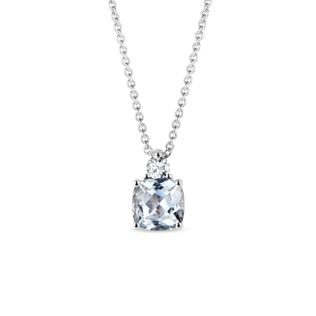 NÁHRDELNÍK Z BÍLÉHO ZLATA S AKVAMARÍNEM A DIAMANTEM - NÁHRDELNÍKY S AKVAMARÍNEM - NÁHRDELNÍKY