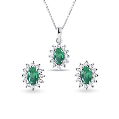 22K Gold Emerald Necklace & Drop Earrings Set - 235-GS3634 in 34.600 Grams