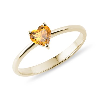 Zlatý prsten s citrínem ve tvaru srdce