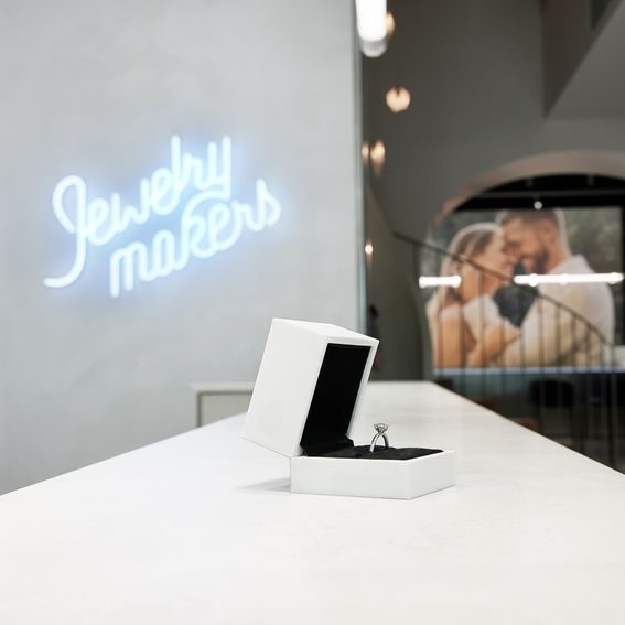 The new KLENOTA showroom: A modern jewelry shopping experience