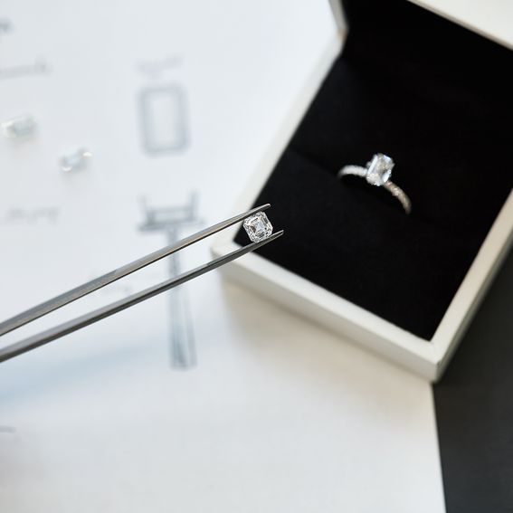 Jewelry and diamond certificate of authenticity: what it contains and how to read quality from it