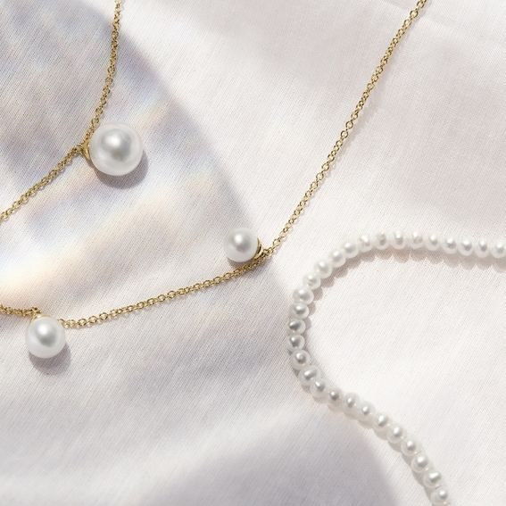 Perlen als Hauptattraktion. Entdecken Sie die natürliche Schönheit der Luster Kollektion