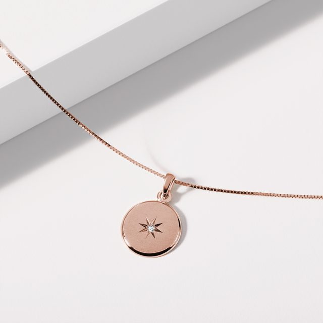 PŘÍVĚSEK TYPU MEDAILON V RŮŽOVÉM 14K ZLATĚ - PŘÍVĚSKY - 