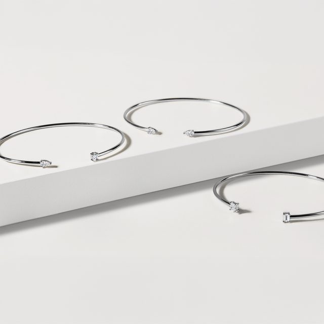 BRACELET JONC EN OR BLANC ET DIAMANTS - BRACELETS MANCHETTE - 