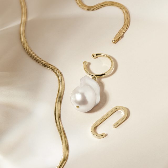 BAGUE D’OREILLE EN OR ET PERLE BAROQUE - BOUCLES D'OREILLES EN PERLES - 