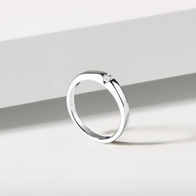 BAGUE DE FIANÇAILLES RUBAN ET DIAMANT - TAILLE BRILLANT - 