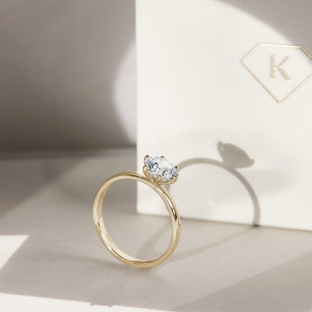 ZÁSNUBNÝ PRSTEŇ ZO ŽLTÉHO ZLATA S 1CT DIAMANTOM - PRSTENE S LAB-GROWN DIAMANTMI - 