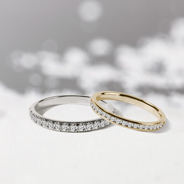 BAGUE ETERNITY D'OR BLANC AVEC DIAMANTS - ALLIANCES DE MARIAGE FEMMES - 