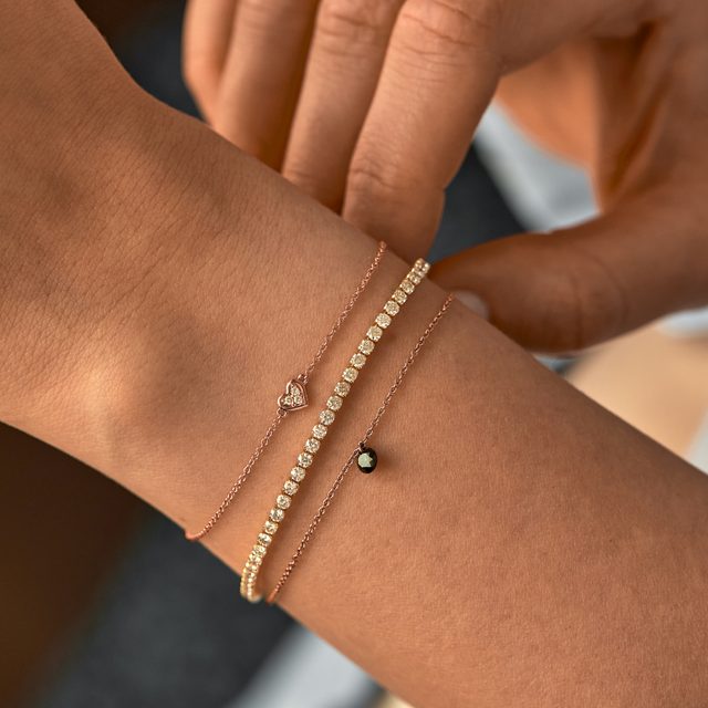 NÁRAMEK NOIR S ČERNÝM DIAMANTEM V RŮŽOVÉM ZLATĚ - NÁRAMKY S DIAMANTY - 