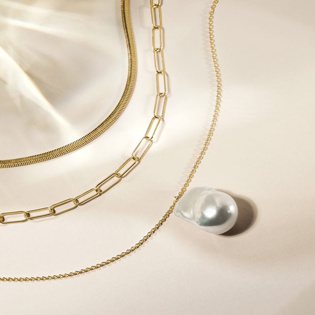 ZLATÝ PRÍVESOK S BAROKOVOU PERLOU - PERLOVÉ PRÍVESKY - 