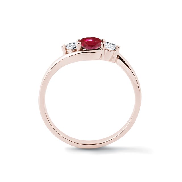 RING WITH RUBY ​​AND BRILLIANTS IN ROSE GOLD - RUBY ENGAGEMENT RINGS - 