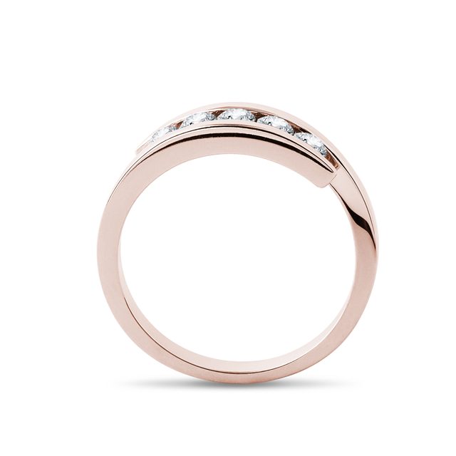 PRSTIENOK Z RUŽOVÉHO ZLATA S PIATIMI DIAMANTMI - SVADOBNÉ OBRÚČKY DÁMSKE - 