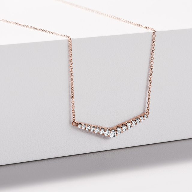 BRILIANTOVÝ NÁHRDELNÍK Z RŮŽOVÉHO ZLATA - NÁHRDELNÍKY S DIAMANTY - 