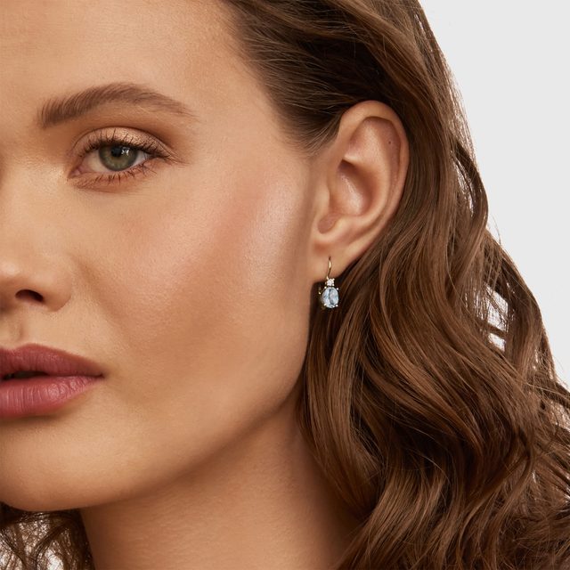 BOUCLES D'OREILLES EN OR JAUNE, AIGUES-MARINES ET DIAMANTS - BOUCLES D'OREILLES EN AIGUE-MARINE - 