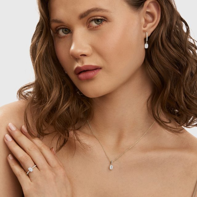 GELBGOLDENE OHRRINGE MIT LABOR-DIAMANTEN IM SMARAGDSCHLIFF - OHRRINGE DIAMANT - 