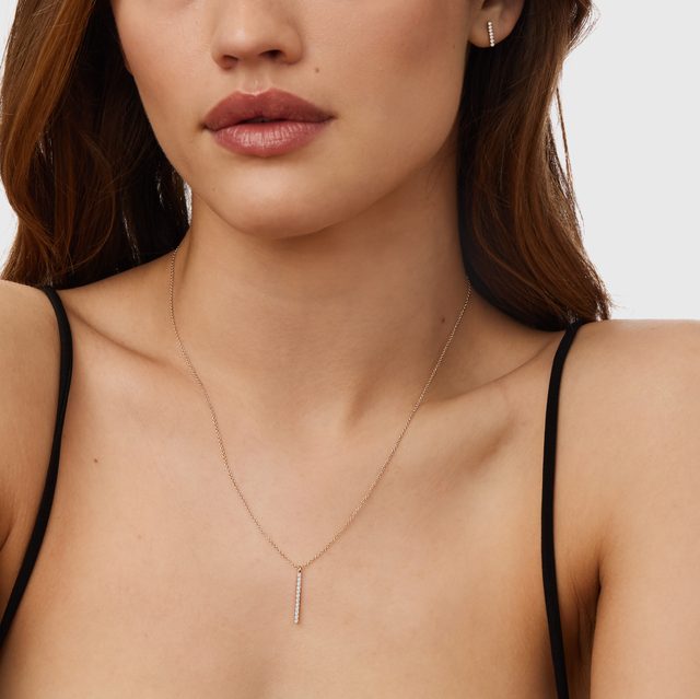 COLLIER AVEC BARRETTE DE DIAMANTS VERTICALE EN OR ROSE - COLLIERS AVEC DIAMANTS - 