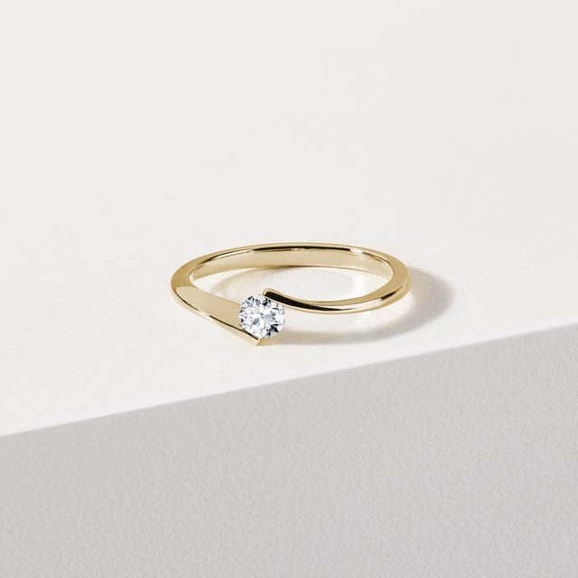 SPIRALFÖRMIGER RING AUS GELBGOLD MIT DIAMANT - VERLOBUNGSRINGE MIT BRILLANT - 