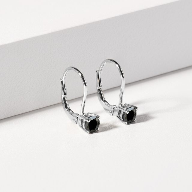 BOUCLES D'OREILLES EN OR BLANC AVEC DIAMANTS NOIRS - BOUCLES D'OREILLES EN DIAMANT - 