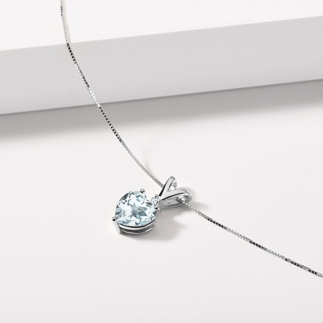 AQUAMARINE HEART NECKLACE IN WHITE GOLD - AQUAMARINE NECKLACES - 